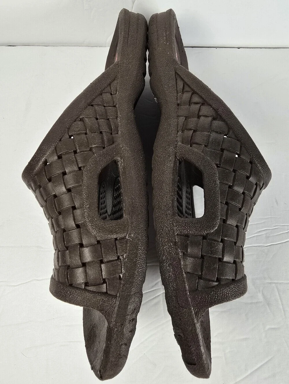 Okabashi Torino Men's Brown Slide Sandals With A Basket-Weave Design Size M/L